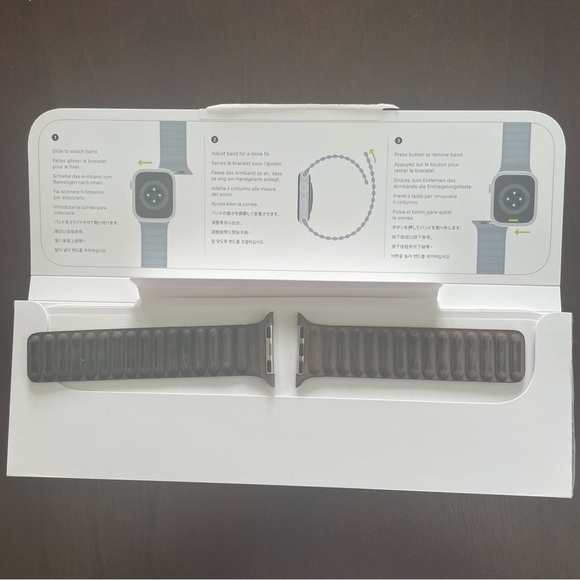 💛SOLD 💛 Apple Watch strap Taupe Magnetic Link - Picture 1 of 3